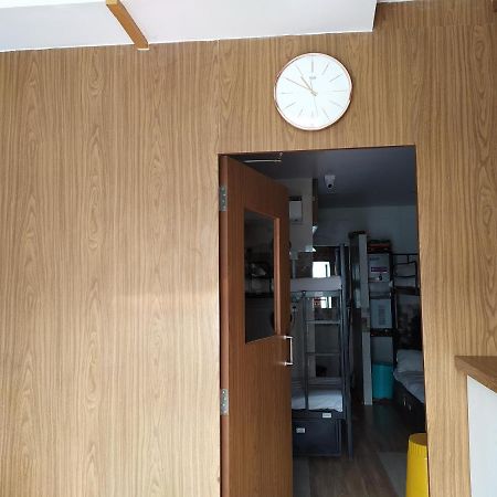 Super Dormitory Ac Deluxe Mumbai Luaran gambar