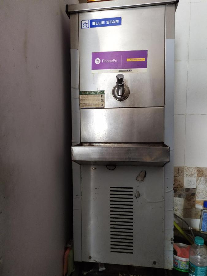 Super Dormitory Ac Deluxe Mumbai Luaran gambar